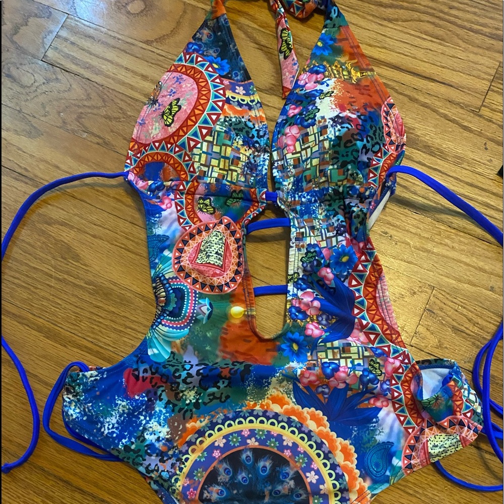 Cutout swimsuit